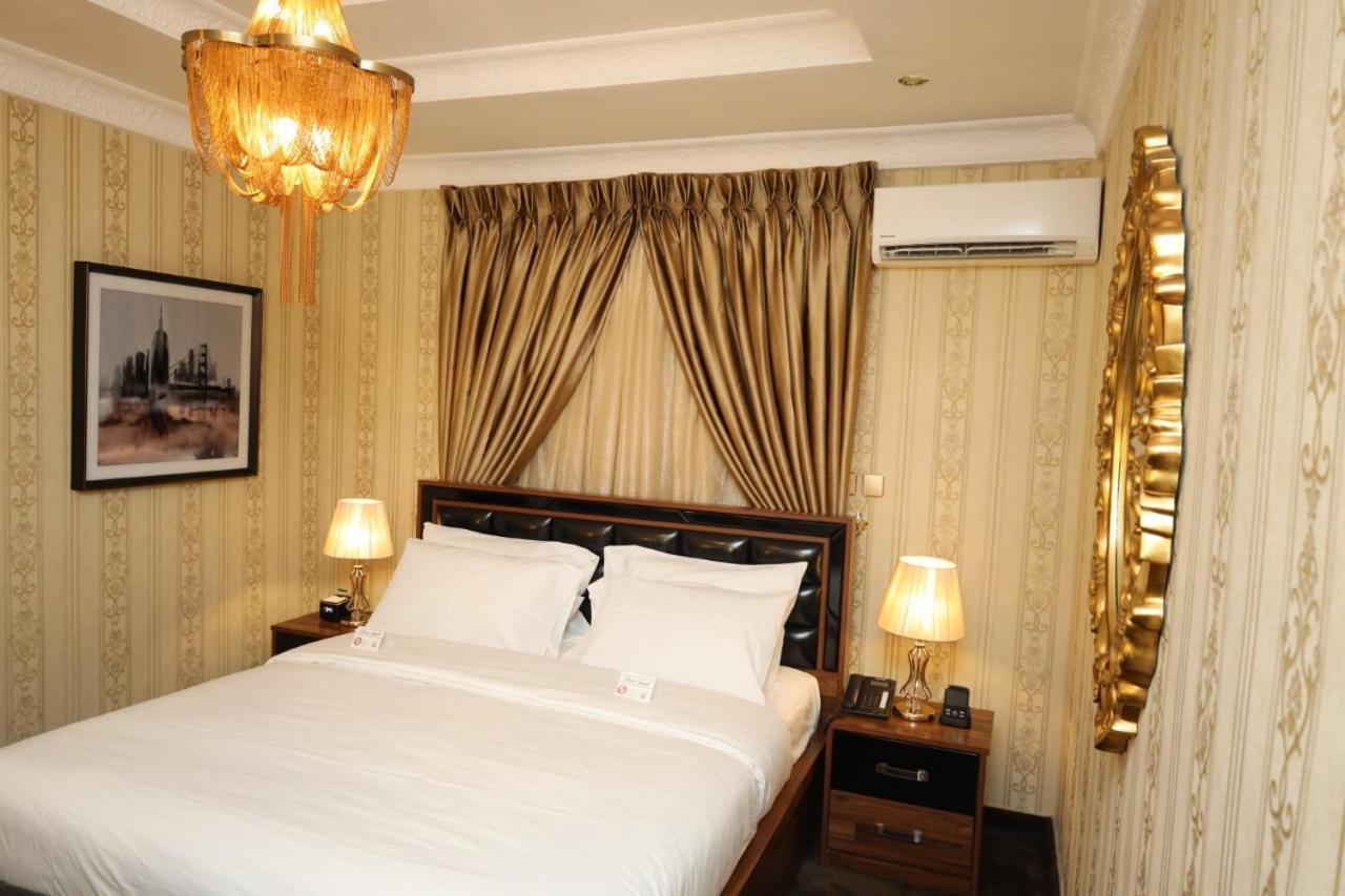No.1 Hotel Abuja Exteriör bild