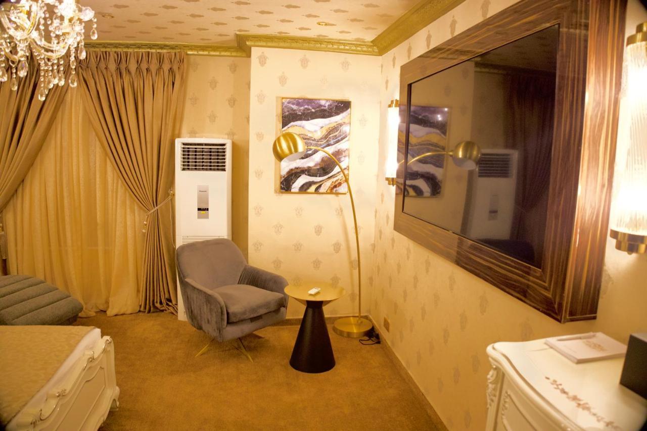 No.1 Hotel Abuja Exteriör bild