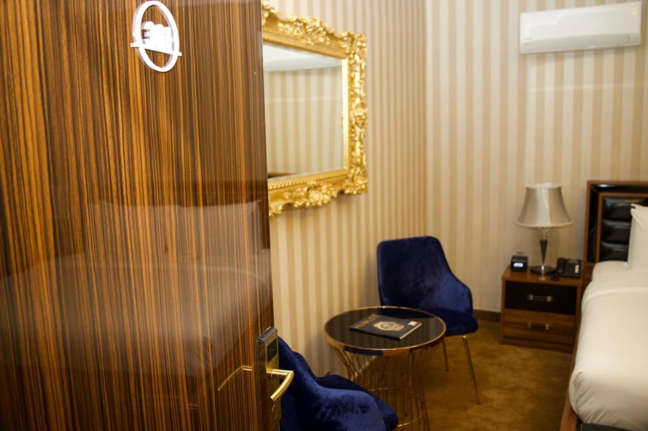 No.1 Hotel Abuja Exteriör bild